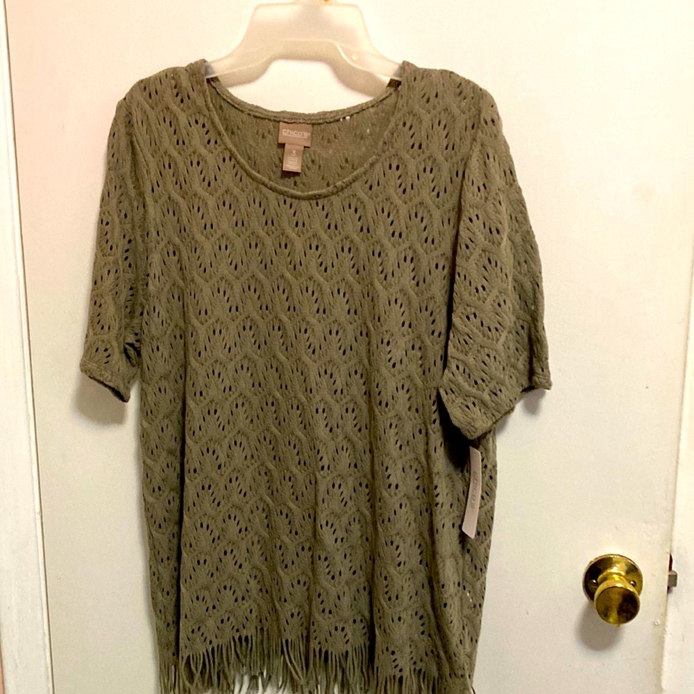 Women’s lightweight sweater